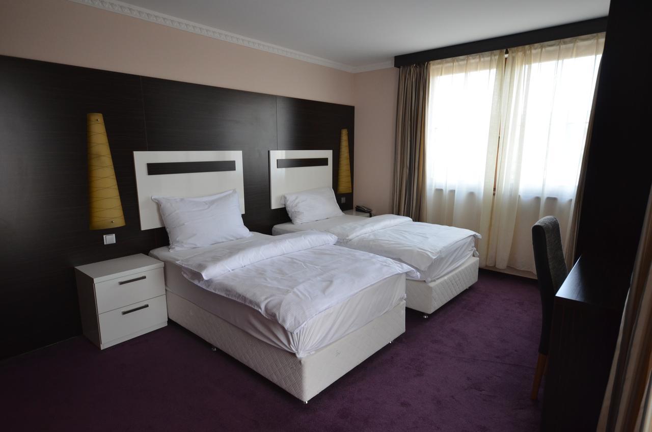 Teplice Plaza Aparthotel Bagian luar foto